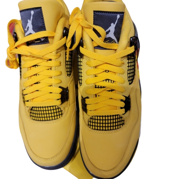 Air Jordan 4 Retro Lightning Shoes Size 11 - Picture 6 of 12